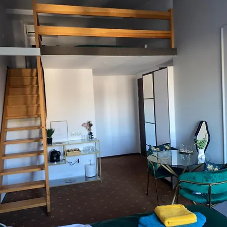 Apartment Queen Bee Old Town